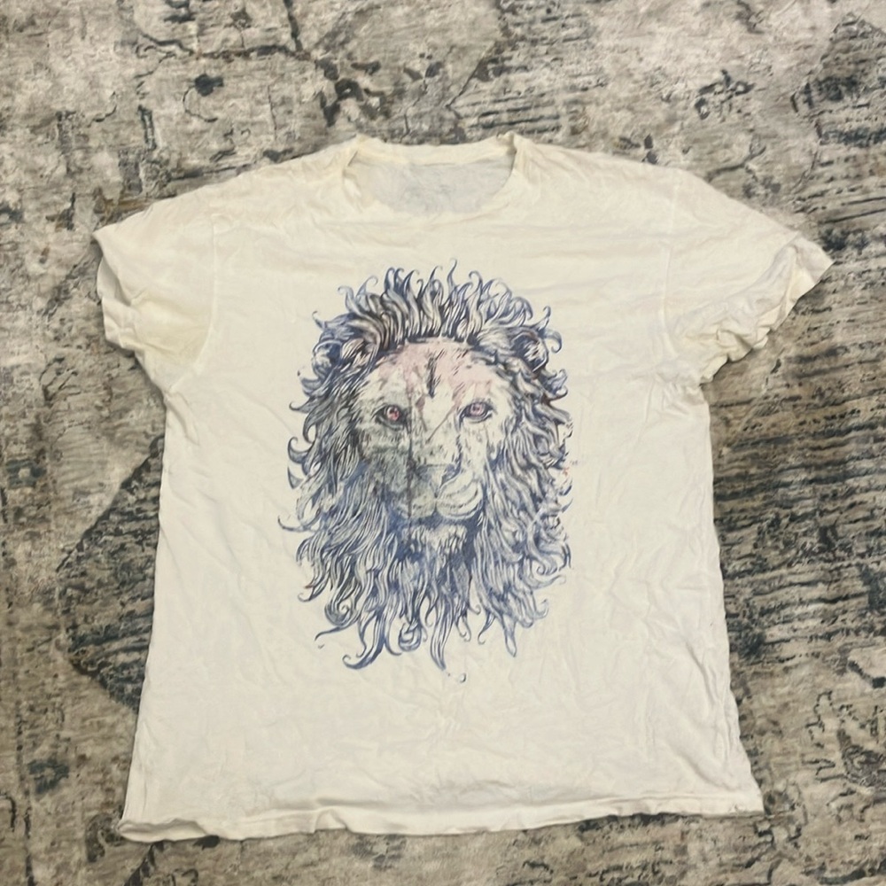 Lion T-Shirt